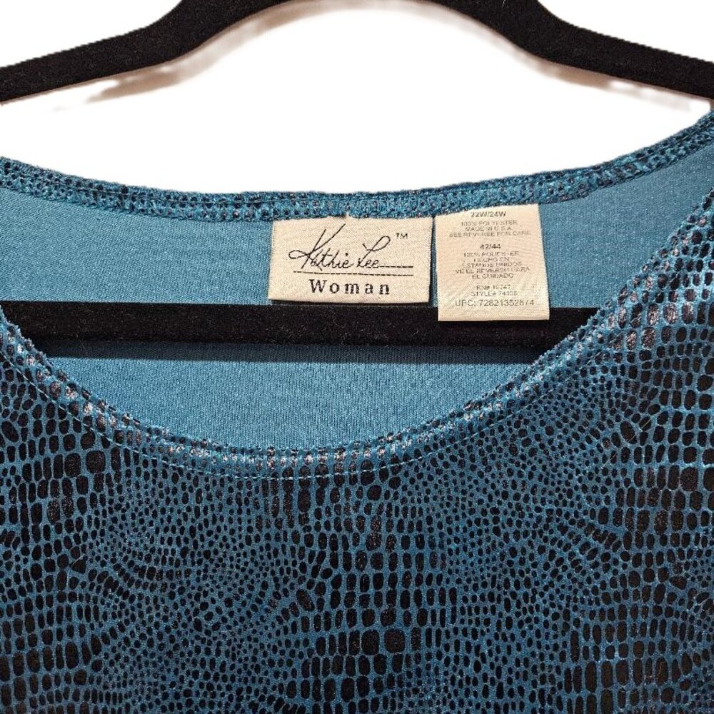 TEAL SATIN & BLACK VELVET SNAKE PRINT TOP 22w/24w CRUISE RESORT HOLIDAY TRAVEL - Picture 2 of 4